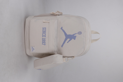 תיק גב וקלמר דגם Street Icon Pro מבית Air Bear
