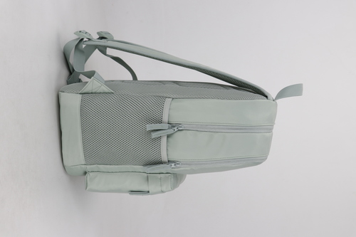 תיק זרוק מעוצב דגם Blush Classic מבית Air Bear
