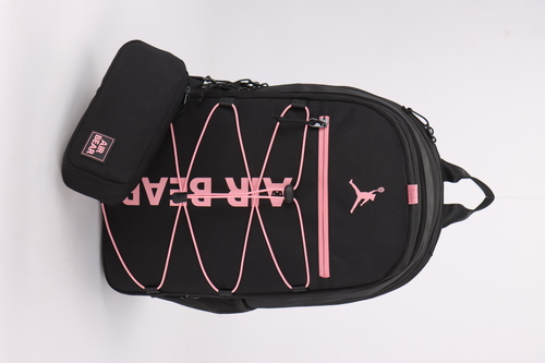 תיק גב מתרחב וקלמר Street Core מבית Air Bear