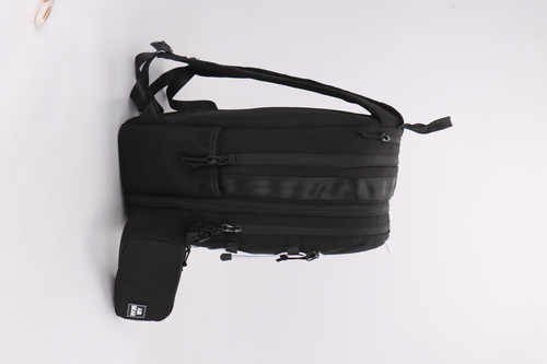 תיק גב מתרחב וקלמר Street Core מבית Air Bear