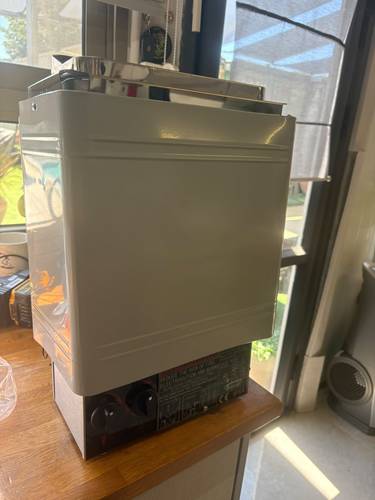 תנור לסאונה 2 KW עם פיקוד לסאונה קטנה