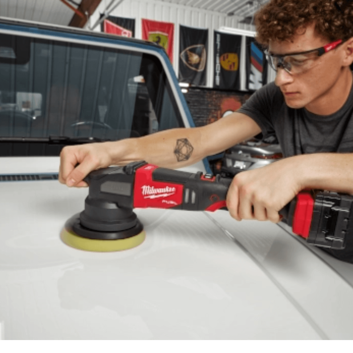פולישר אורביטלי Milwaukee M18 FUEL 2684-20 125 מ״מ 15 מ״מ Brushless גוף בלבד