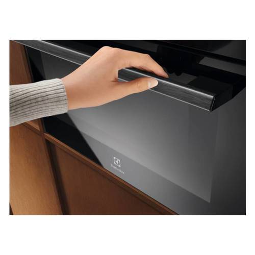 מיקרוגל בנוי משולב גריל 46 ליטר Electrolux ECK5401K Borderless Design זכוכית שחורה אלקטרולוקס