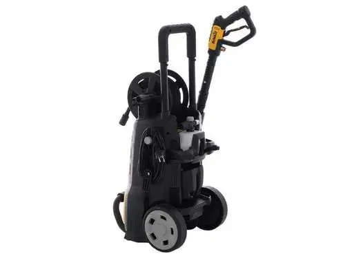 גרניק DEWALT DXPW003H במבט צד עם גלגלים גדולים, מקציף סבון, גלגלת צינור ואביזרי ניקוי מקצועיים