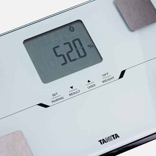 משקל דיגיטלי חכם דגם TANITA BC-401 | צבע לבן 