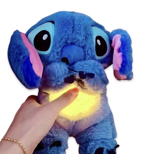 בובת פרווה סטיץ’ נושם עם אור בבטן כ־25 ס”מ | Stitch Breathing Plush with Light-Up Belly Approx. 25 cm