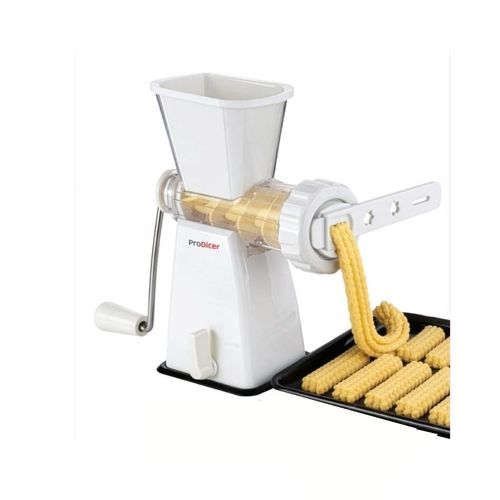 מכונה להכנת עוגיות מרוקאיות ProDicer בפעולה עם בצק טרי להכנת עוגיות ביתיות