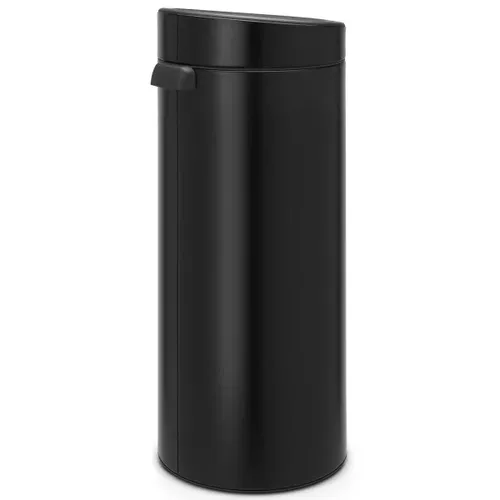 פח ברבנטיה למטבח 30 ליטר - Brabantia שחור מט מתוך קולקציית פחי אשפה למטבח (תקריב של המוצר) - קל לניקוי ותחזוקה לשמירה על מראה חדש ומבריק