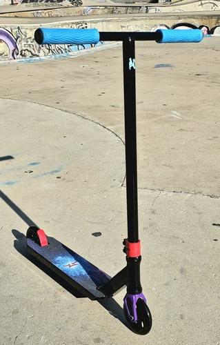 סקוט פעלולים Ao Maven Complete  Scooter Black