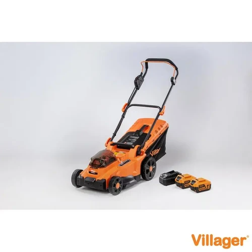 מכסחת דשא נטענת כתומה-שחורה מבית Villager דגם FUSE-VILLY3740E, מוצגת בזווית חזיתית לצד מטען ושתי סוללות ליתיום 18V תואמות על רקע לבן.