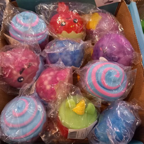 סקווישי בצורת קאפקייק נמעך להפגת מתחים - Squishy Cupcake