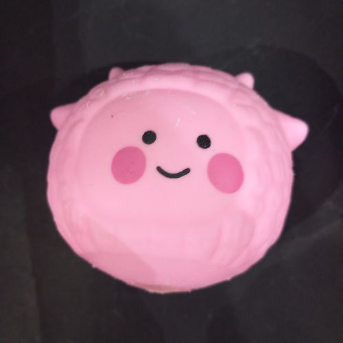 סקווישי בצורת כבש חמוד נמעך להפגת מתחים  - Squishy lamb  PE1034