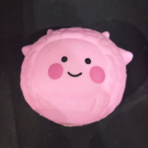 סקווישי בצורת כבש חמוד נמעך להפגת מתחים  - Squishy lamb  PE1034