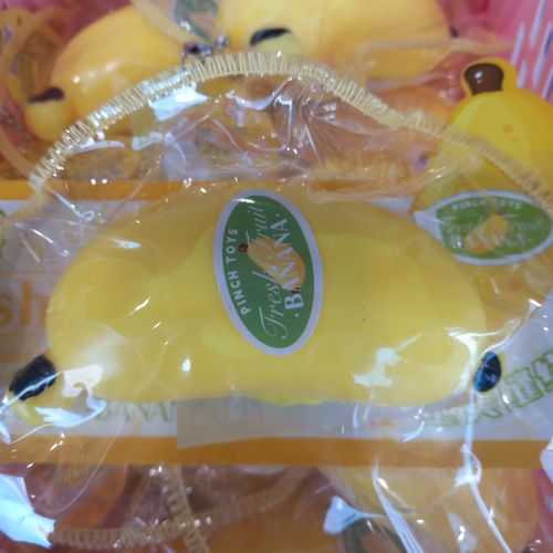 סקווישי בננה נידו  נמעך להפגת מתחים  -  Squishy Banana Nido  SO-3300-1