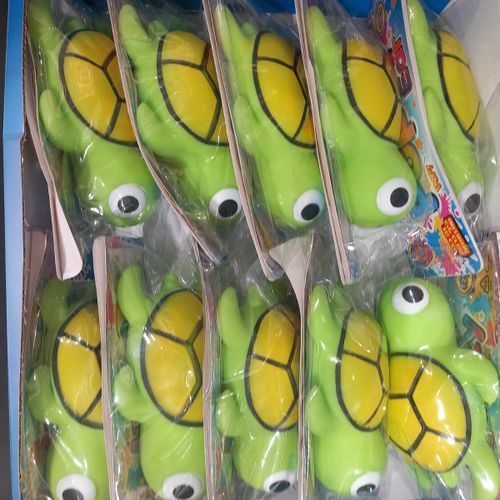 סקווישי נידו לחיצה בצורת צב ים להפקת מתחים  - Squishy Nido turtle