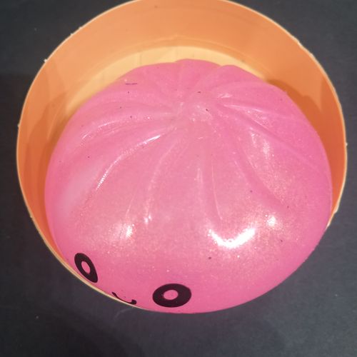 סקווישי דונאטס דאמפלינג מעוצב ככיסון  לוחצים ונהנים -  Dumpling Squishy