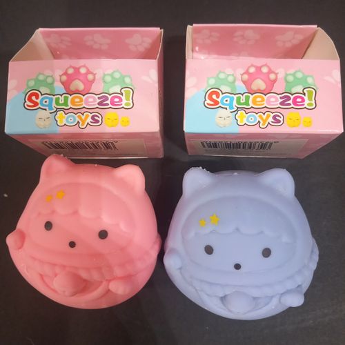 סקווישי דמות חתול קוואי  לחיצה להפקת מתחים  -  squishy Kawaii cat
