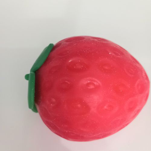 סקווישי לחיצה רך תות שדה להפגת מתחים -  Strawberry-shaped squishy