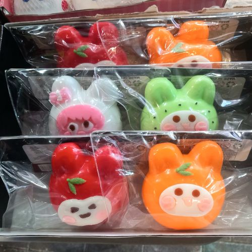 סקווישי דמות KIKI נמעך  - SQUISHY TOYS