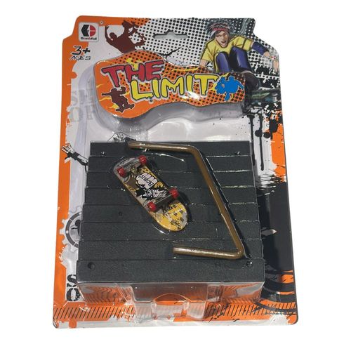 מיני סקייטבורד עם רמפה - SKATEPARK 2281010