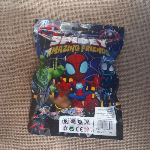 שקיות הפתעה - דמות ספיידי  + 3 קלפים -  SPIDEY  7795