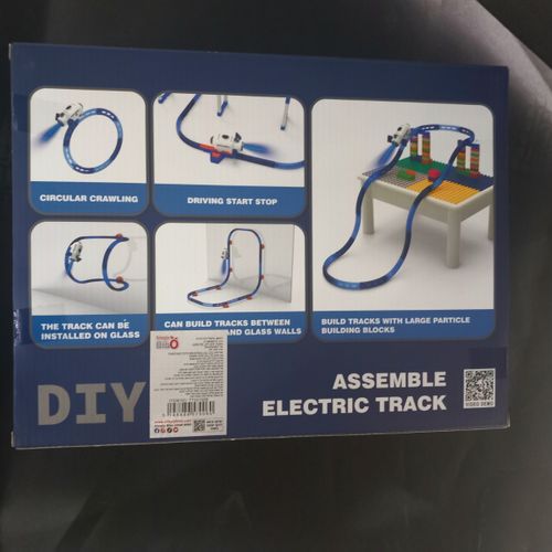 רכבות חלל מטורפות עם אורות ועשן  56 חלקים - EXPLORER ASSEMBLE  ELECTRIC TRACK