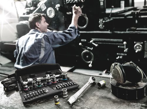 סט ראצ'ט ובוקסות Zyklop Metal 3/8 עם 29 חלקים.