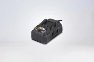 מטען מהיר יחיד לסוללות 18V זרם טעינה 4.5A מק"ט Villager FUSE 083383
