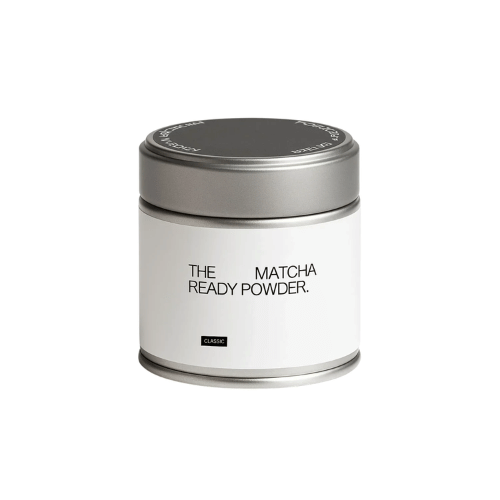 ערכת מאצ'ה! אבקת מאצ'ה רדי 30 גרם Matcha Ready + מעמד למקצף + מקצף במבוק קטן