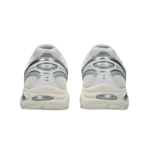 נעל ASICS מידות 36-42 לנשים בגוון כסוף