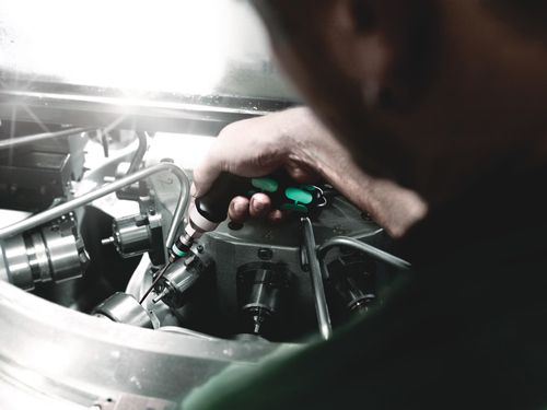 סט מברגי מומנט 1/4 S 7445/46/47 2.5-55.0 in.lbs הכולל 27 חלקים וידית Kraftform.
