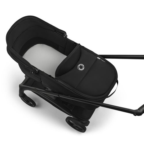 Bugaboo Dragonfly Plus בשילוב שחור מלא - צילום רשמי מגלריית Bugaboo