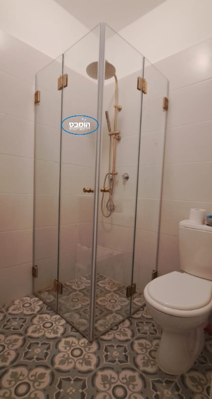 מקלחון פינתי הרמוניקה מתקפל זכ