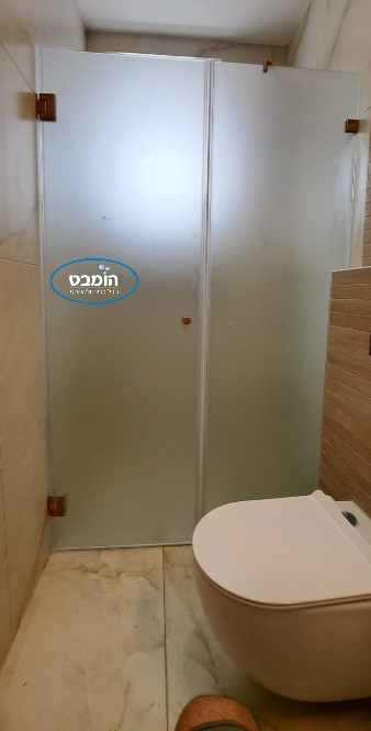 מקלחון חזית קבוע+ דלת זכוכית חלבית פירזול רוז גולד 8 מ"מ לפי מידה 