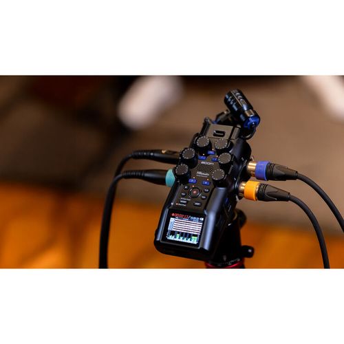 מכשיר הקלטה נייד Zoom H6 Studio 