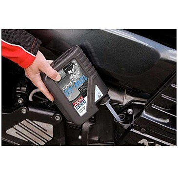 שמן מנוע  LIQUI MOLY 10W40  MOTORBIKE 4T STREET 1L