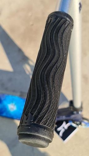 סקוט פעלולים Ao Maven Complete  Scooter Navy