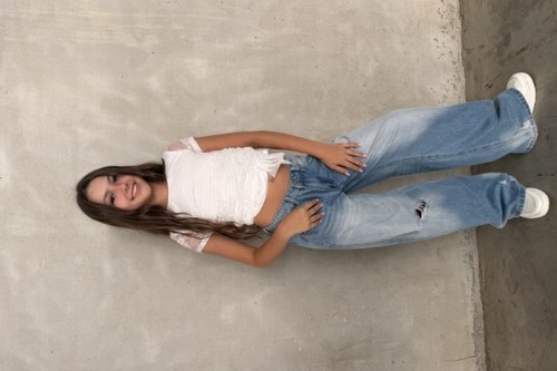 ג'ינס רחב עם דפוס כריסטי