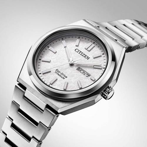 Citizen AW0130-85A גברים אקו דרייב טיטניום ספיר 