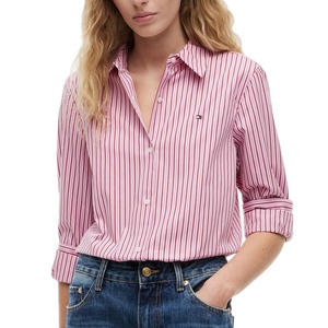 חולצה מכופתרת TOMMY JEANS מידות XS-XL לנשים בדוגמת פסים ורוד