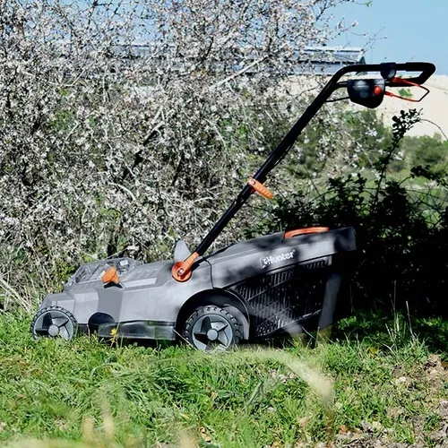 מכסחת דשא נטענת 18V מ