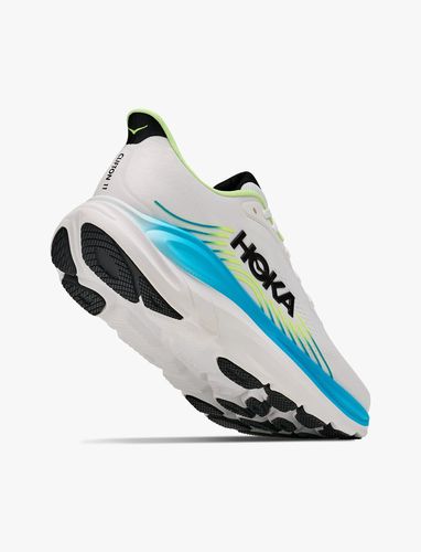 HOKA CLIFTON WIDE 11 - נעלי ספורט גברים הוקה קליפטון 11 רחבות בצבע פרוסט/שחור