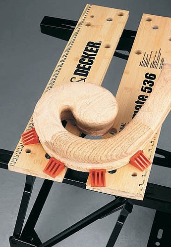 שולחן עבודה דגם BLACK+DECKER WM536