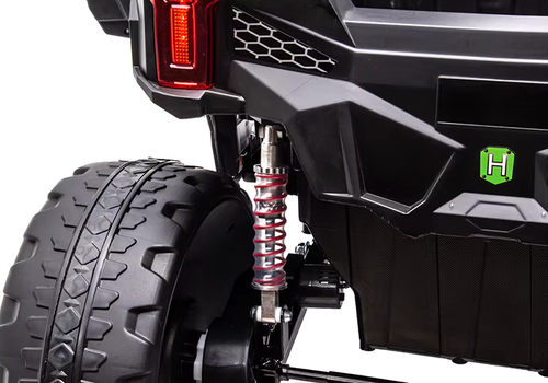 באגי ממונע דו-מושבי 24V דמוי קוואסקי Kawasaki עם גלגלי גומי, בולמי זעזועים, שלט רחוק ואורות - לבן