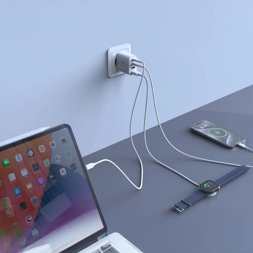 מטען קיר 40W + כבל USB-C דגם MWC40W מבית Miracase