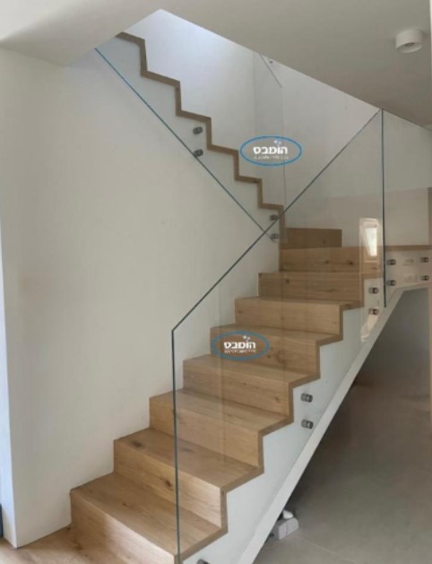 מעקה זכוכית לפי מידה ובהתאמה אישית זכוכית אקסטרה קליר פירזול גרפיט