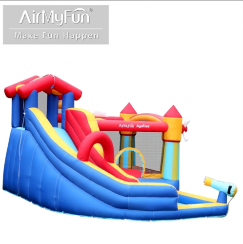 מתקן מתנפח עם מגלשה תחנת רוח דגם W83055 מבית Doctor Dolphin - מבט צד על המגלשה ואזור הקפיצה