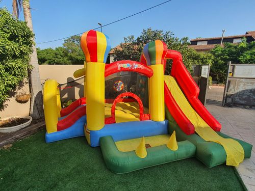 מתנפח בינוני פארק ילדים D3036 - מבט נוסף על המתקן