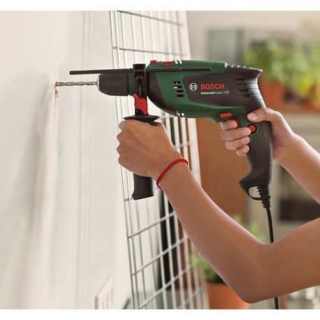 מקדחה רוטטת BOSCH Universal Impact 700 
