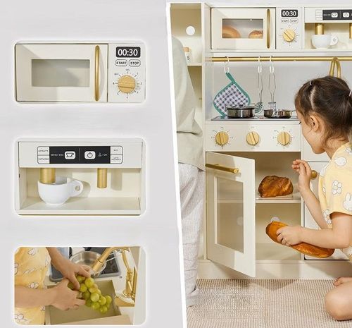 מטבח לילדים מעץ דניאל W10C965 מאת בית העץ - תמונת אווירה ומשחק במטבח
